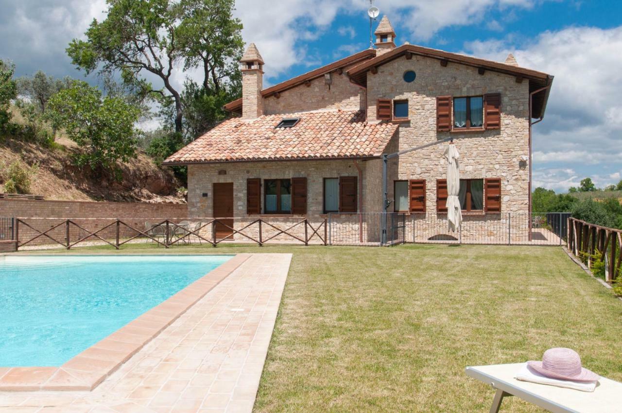 Agriturismo Molino Verde Montecchio  エクステリア 写真