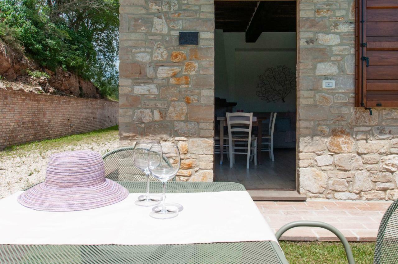 Agriturismo Molino Verde Montecchio  エクステリア 写真